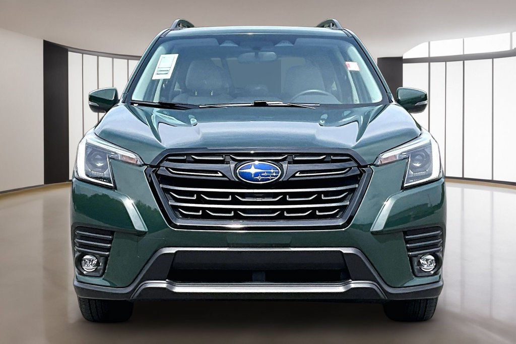 Used 2024 Subaru Forester Limited AWD/4WD image 3