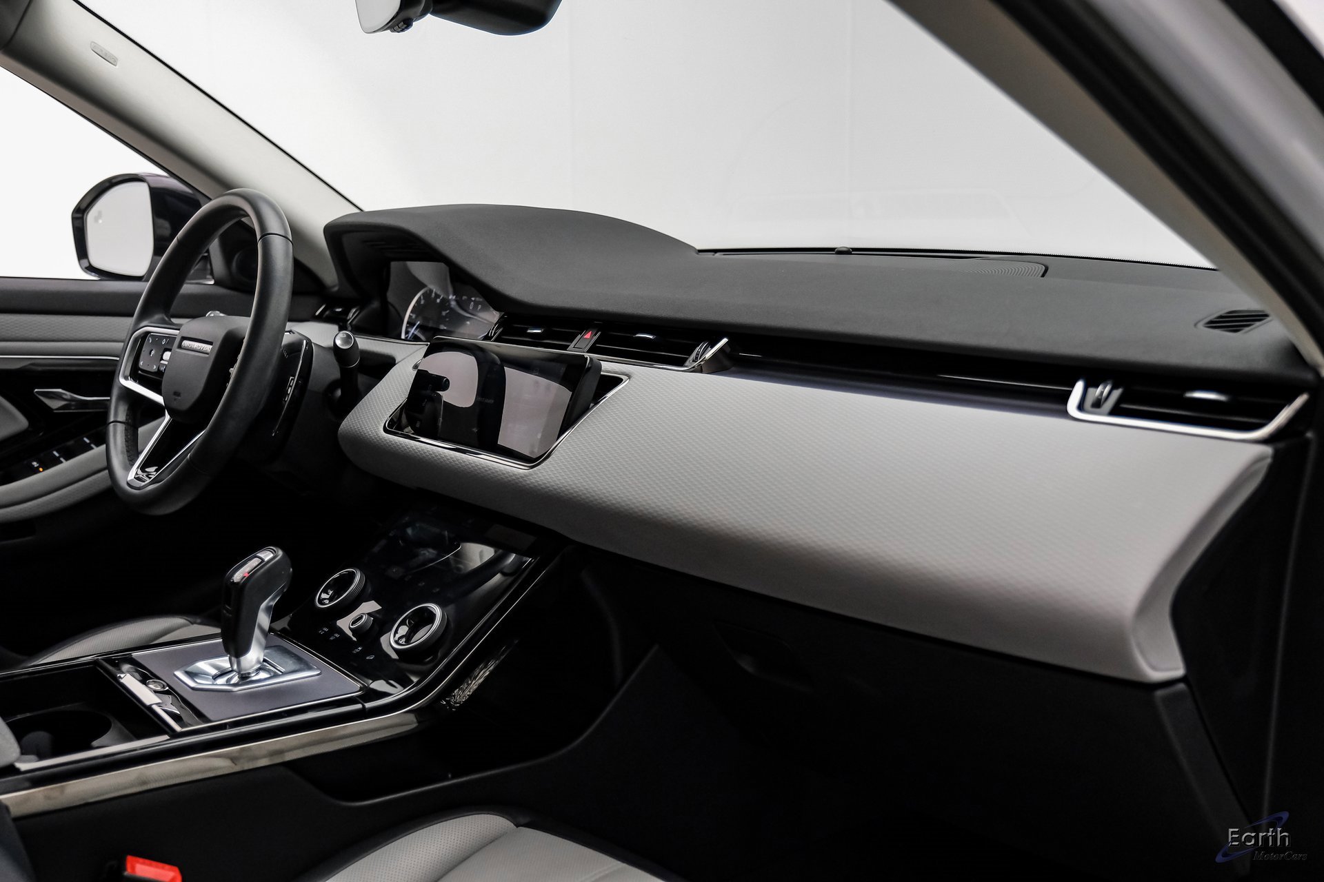 Used 2023 Land Rover Range Rover Evoque R-Dynamic S image 37