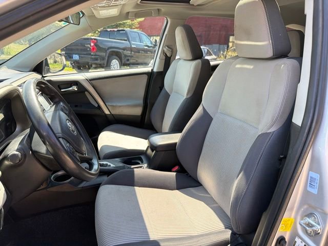Used 2014 Toyota RAV4 XLE AWD/4WD image 11