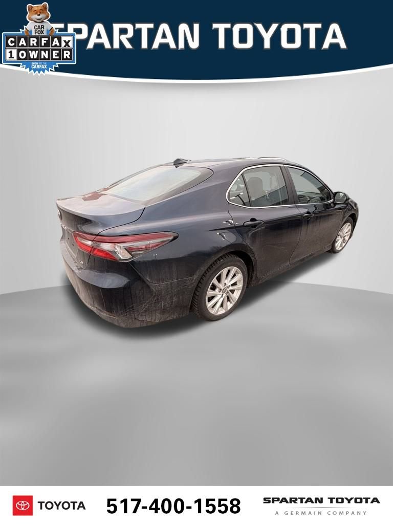 Used 2021 Toyota Camry LE image 8