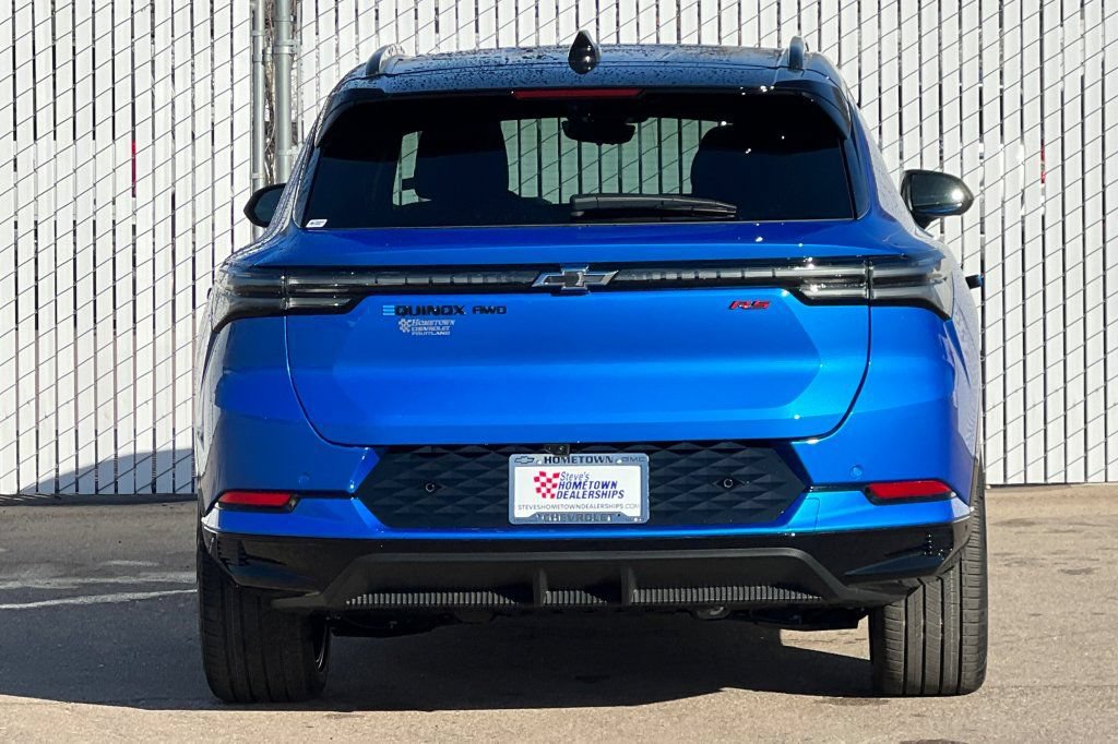 New 2026 Chevrolet Equinox EV RS w/ Active Safety Package 3 AWD/4WD image 5