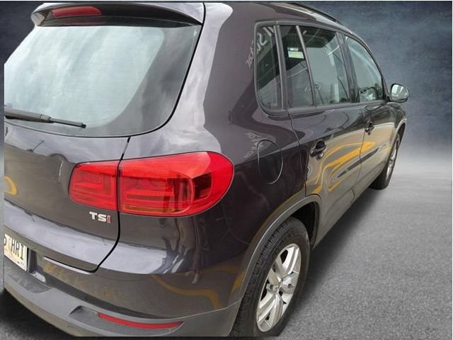 Used 2016 Volkswagen Tiguan S FWD image 6