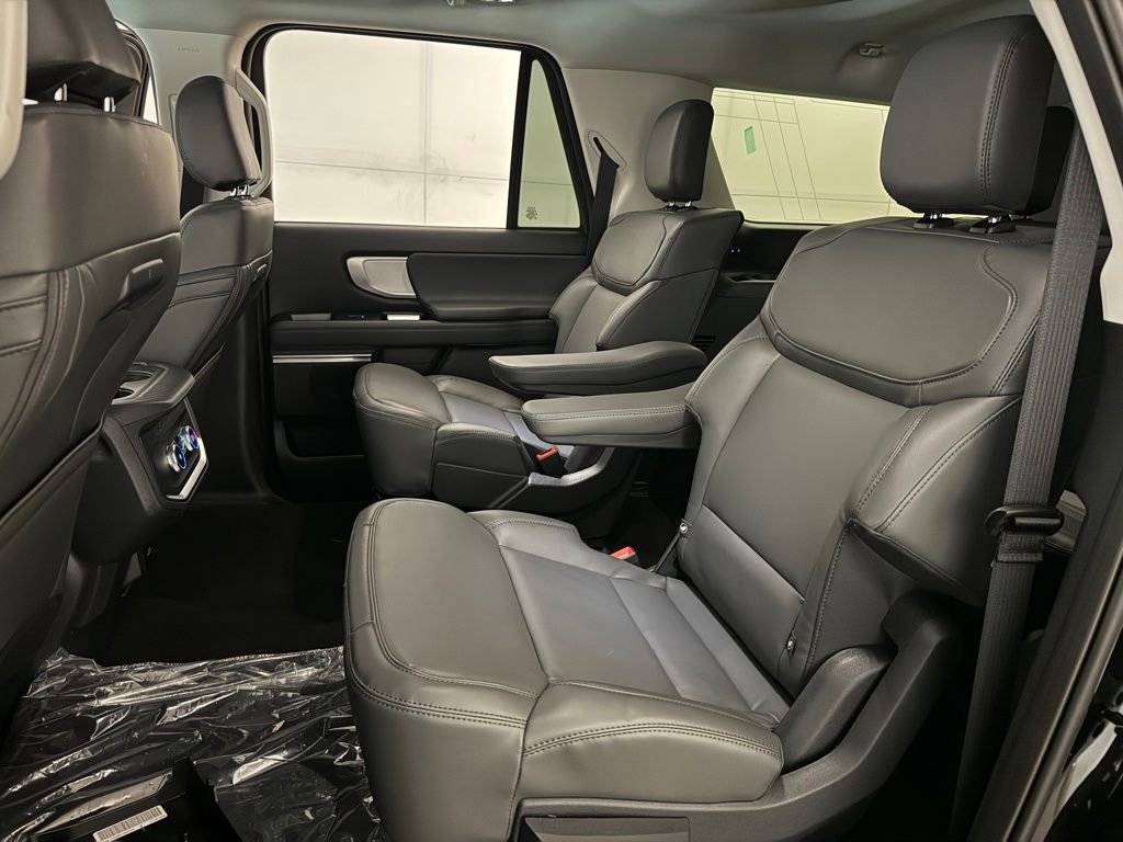 New 2026 Ford Expedition Max Active image 16