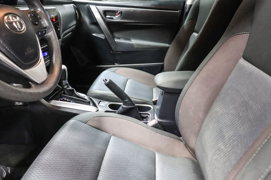 Certified 2019 Toyota Corolla LE FWD image 19