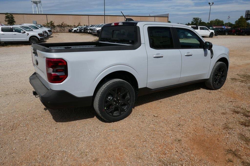 New 2025 Ford Maverick Lariat w/ Black Appearance Package image 4