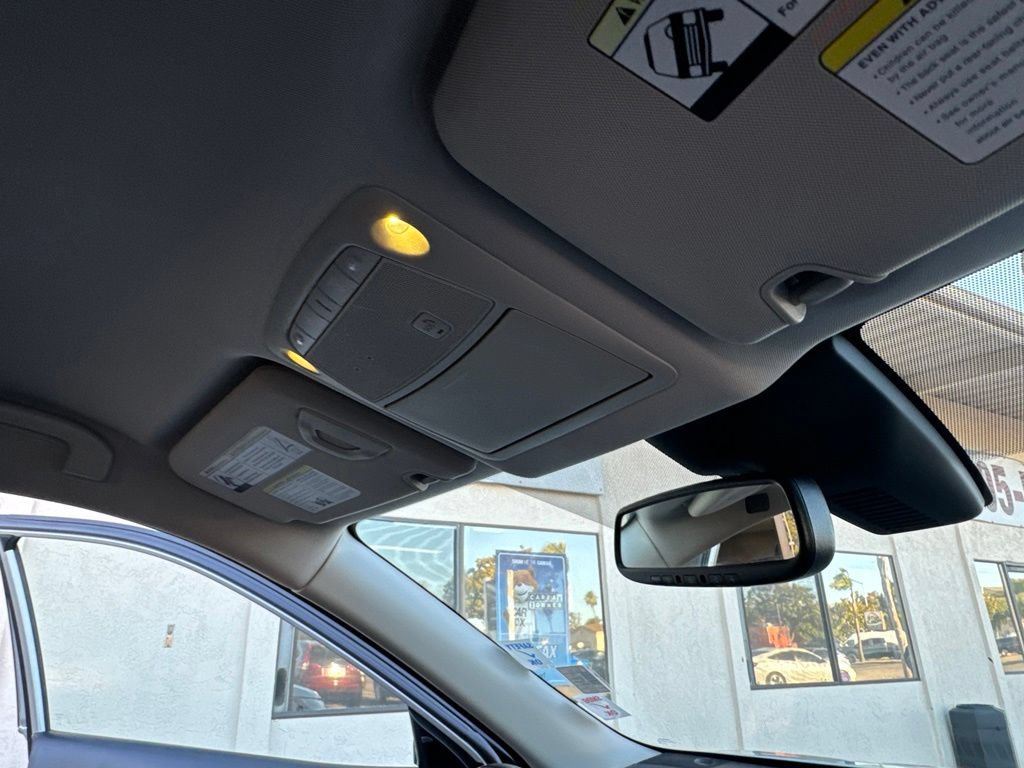 Used 2017 Nissan Rogue SL FWD image 19