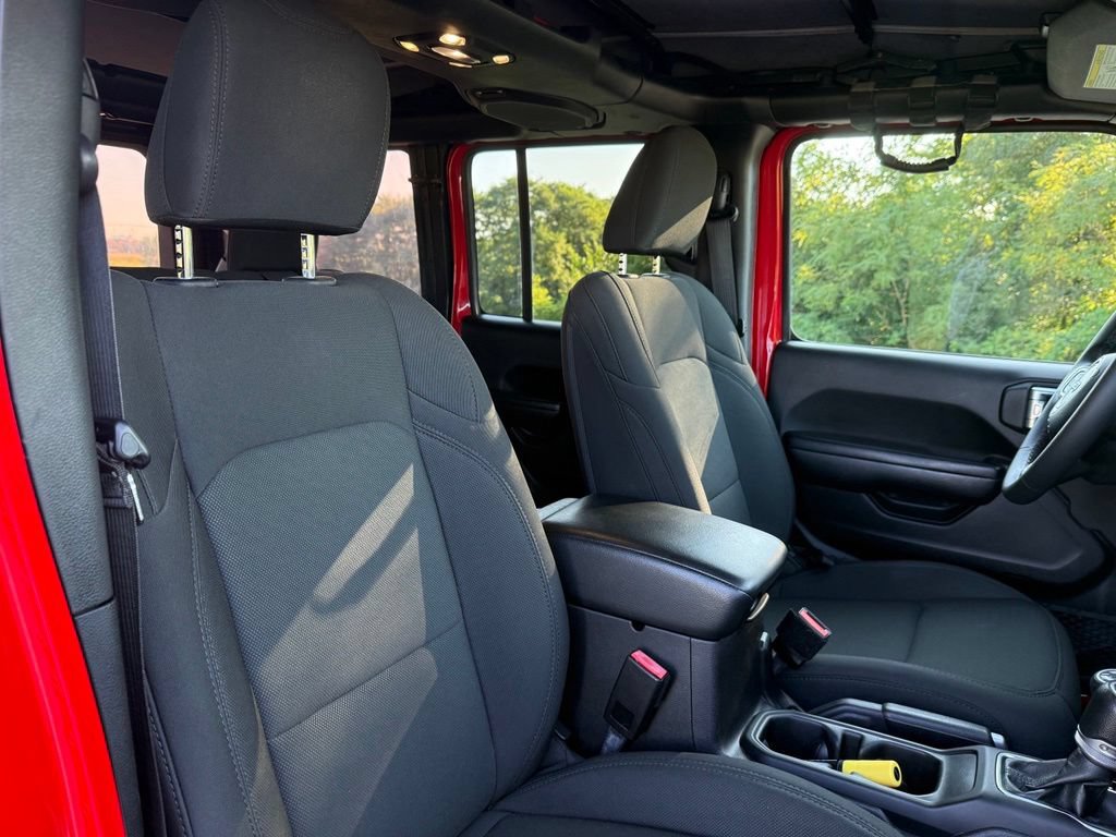 Used 2021 Jeep Wrangler Unlimited Sport AWD/4WD image 24