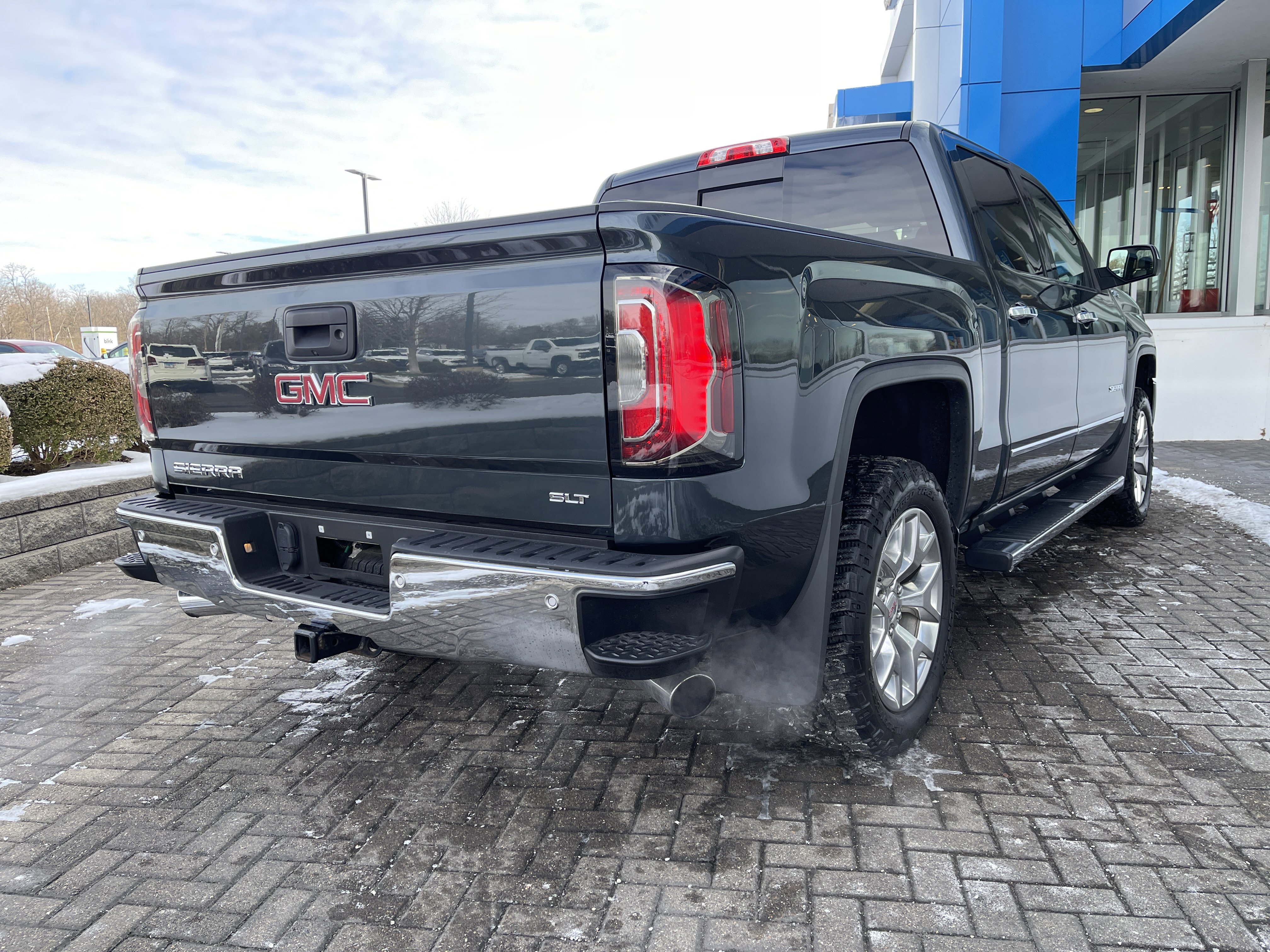 Used 2018 GMC Sierra 1500 SLT w/ SLT Premium Package image 5