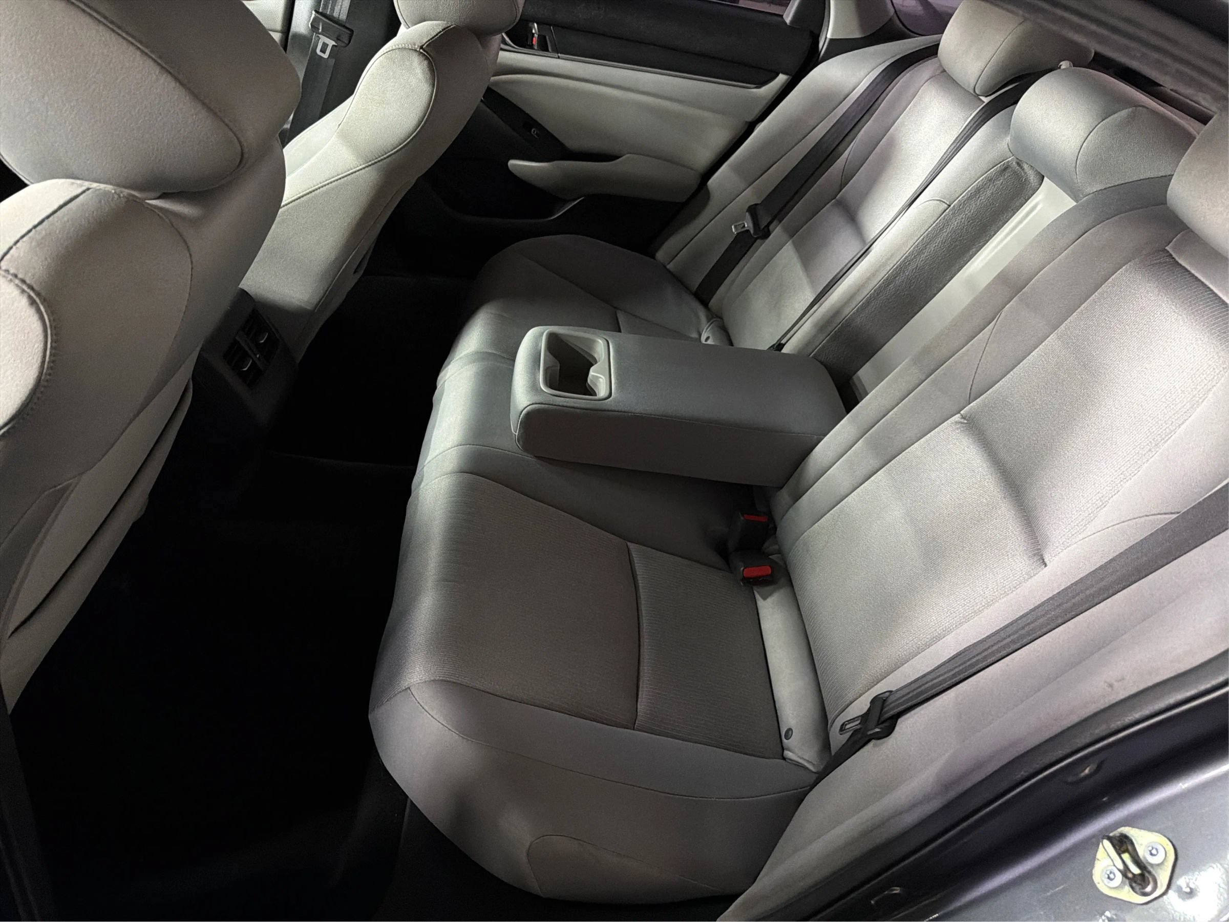 Used 2020 Honda Accord EX image 25