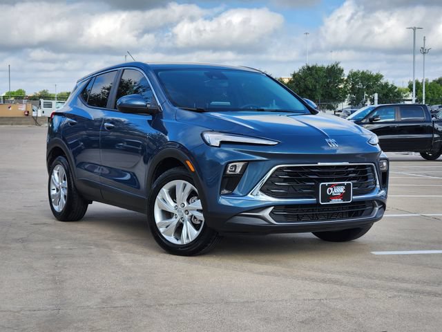 Used 2024 Buick Encore GX Preferred FWD image 2