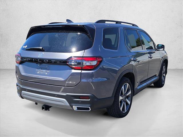 Used 2024 Honda Pilot Touring image 5