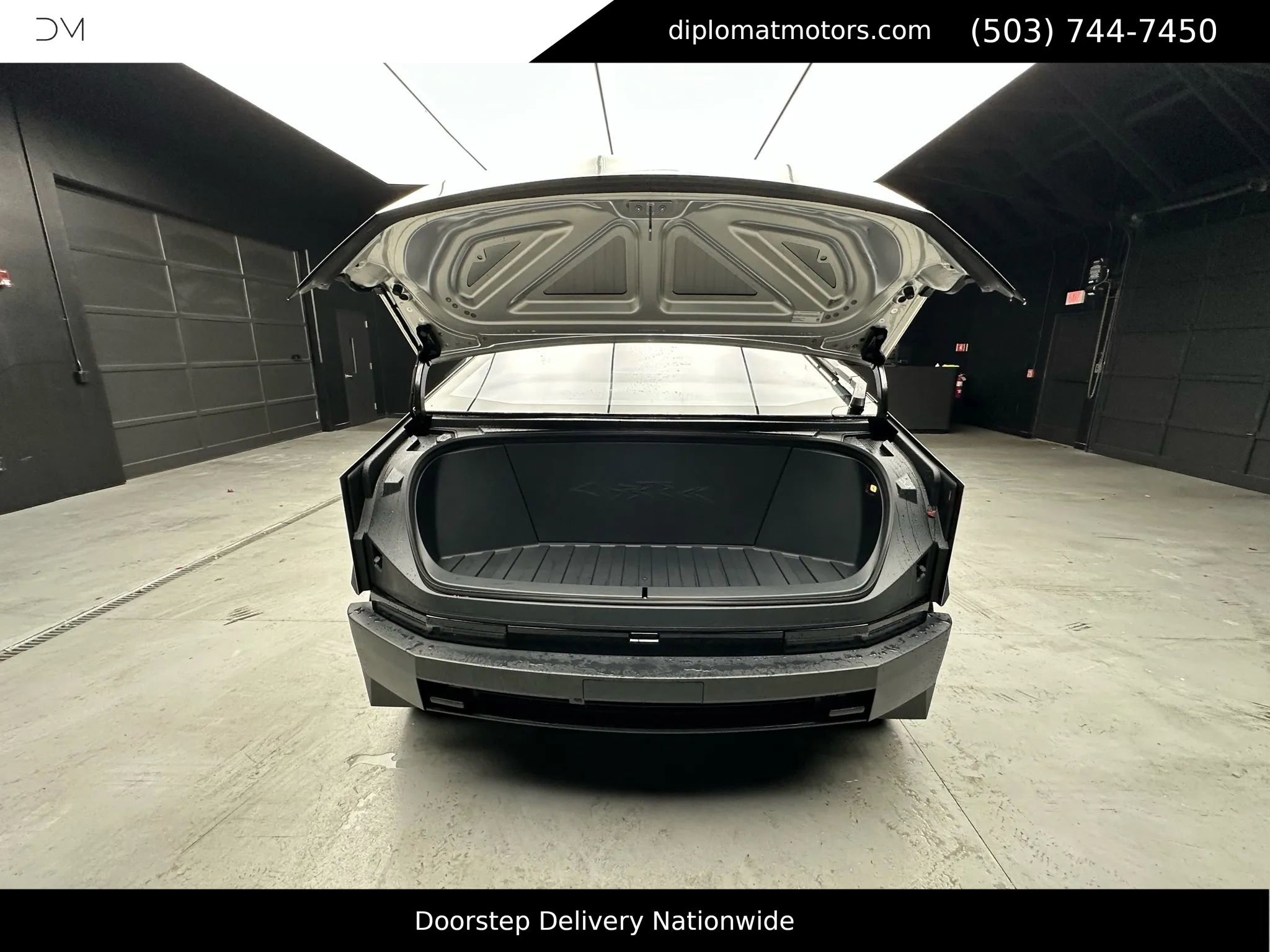 Used 2025 Tesla Cybertruck AWD Crew Cab image 43