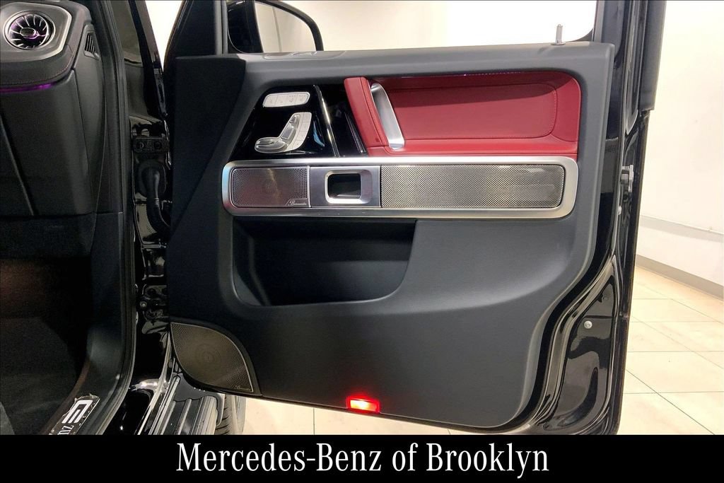Used 2025 Mercedes-Benz G 550 image 25