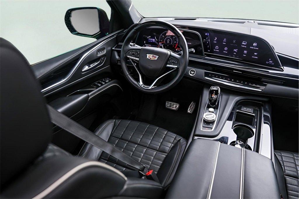 Used 2023 Cadillac Escalade V w/ LPO, ONYX Package image 32
