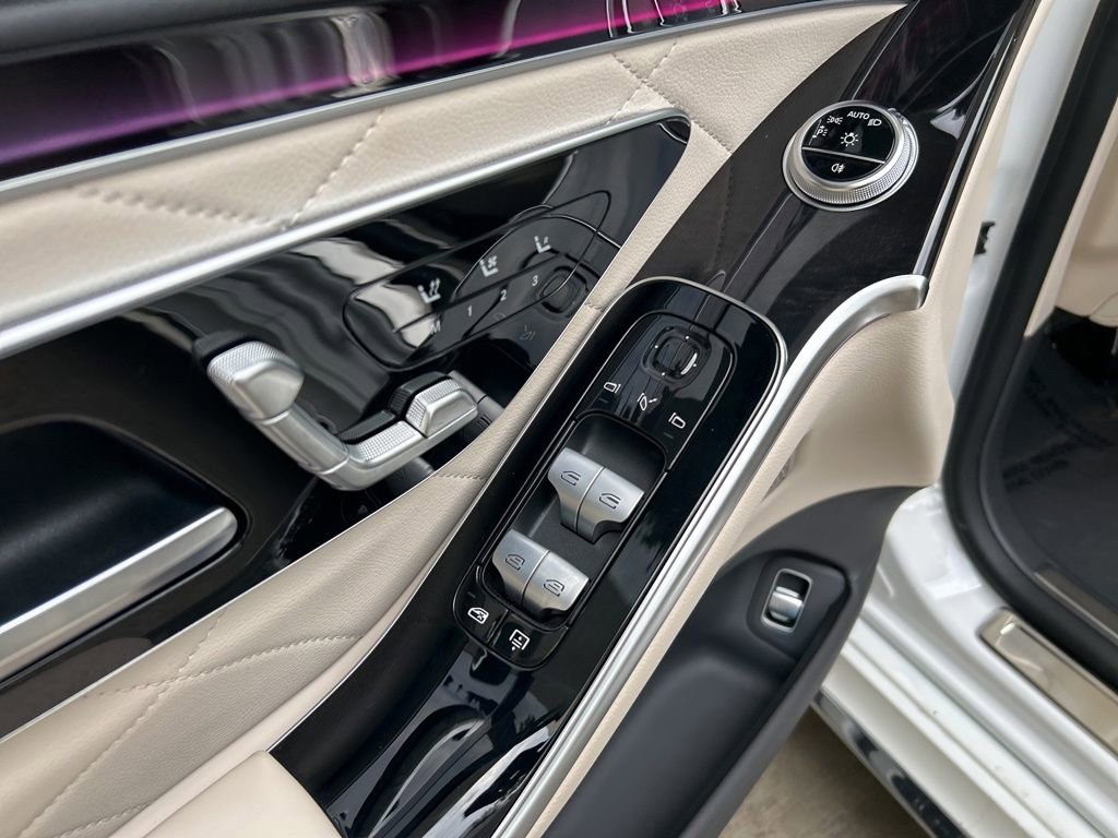 Used 2024 Mercedes-Benz S 580e 4MATIC Sedan w/ AMG Line image 50