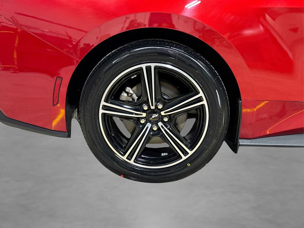 Used 2024 Ford Mustang Premium image 19