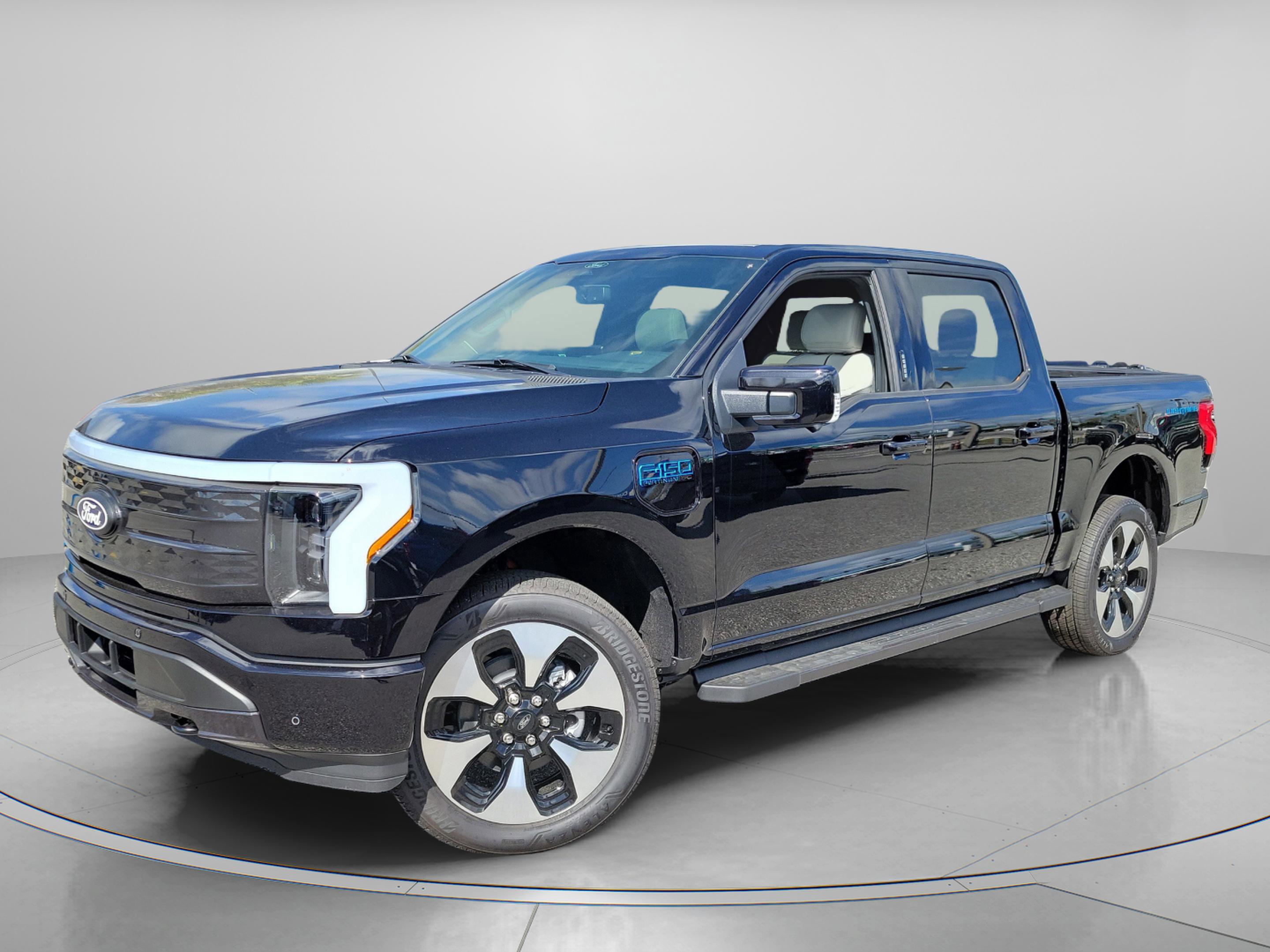 New 2025 Ford F150 Lightning Platinum image 2