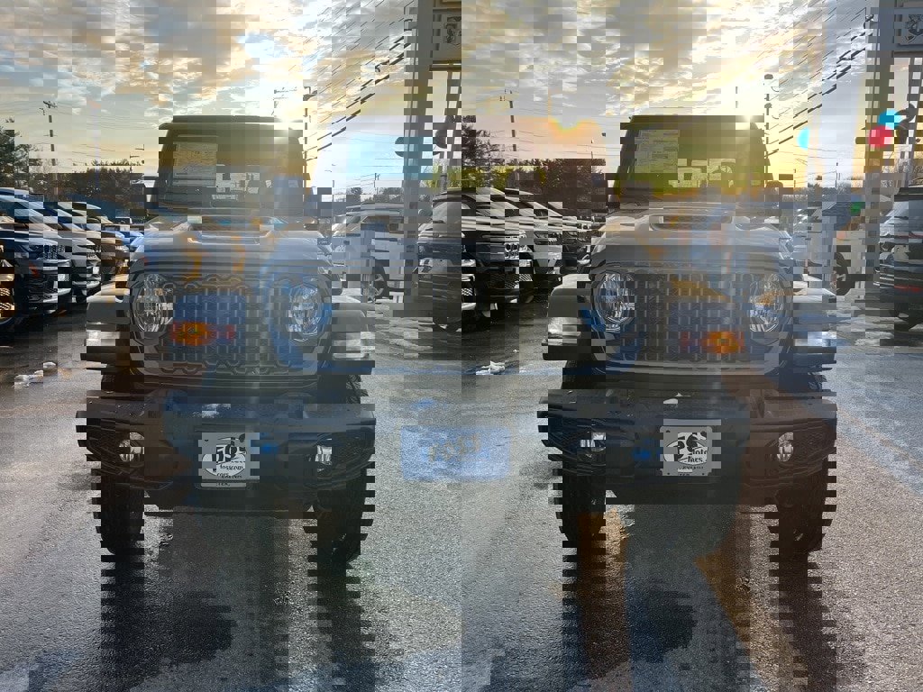 New 2026 Jeep Gladiator Sport image 2