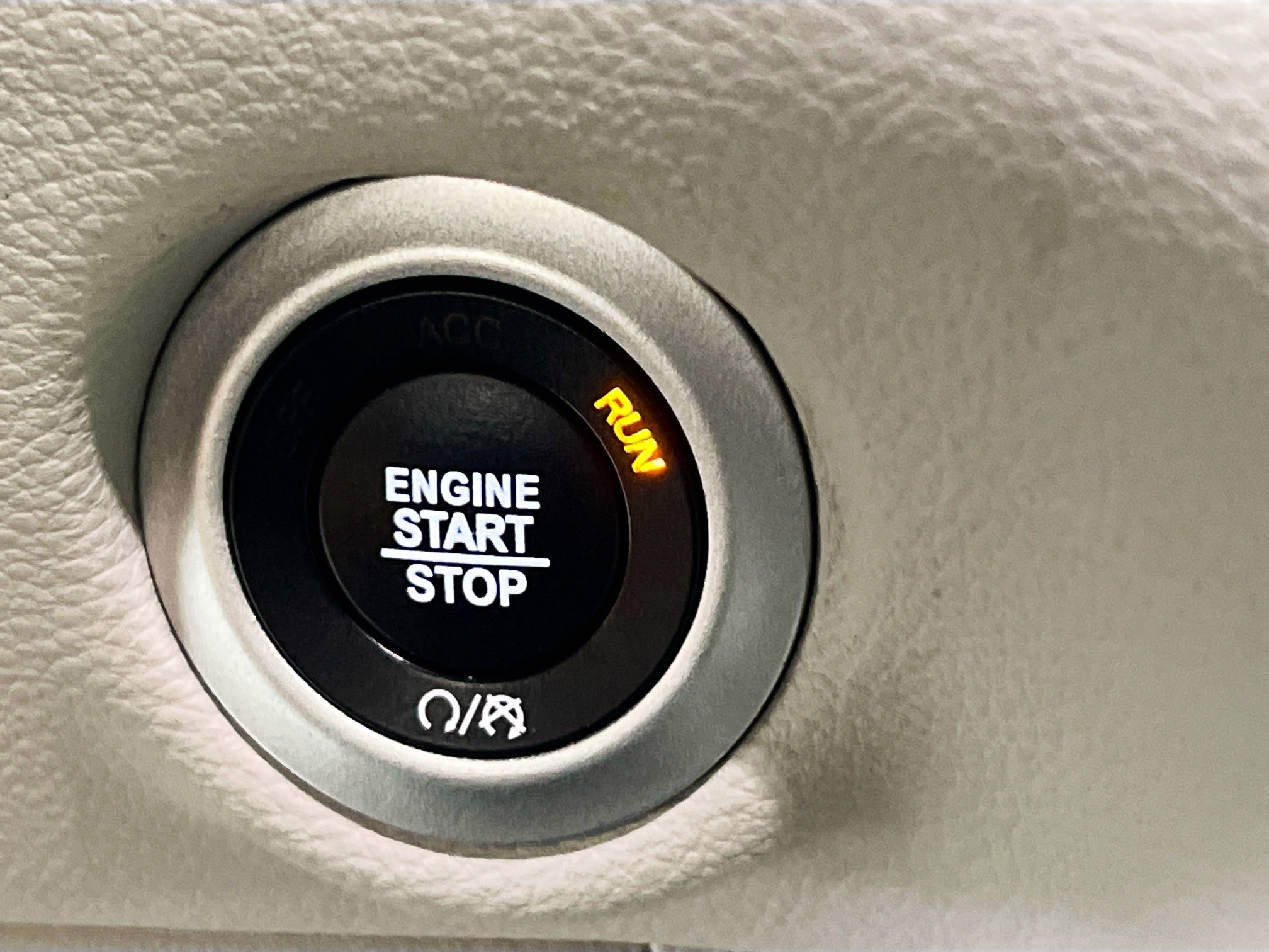 Used 2023 Chrysler Pacifica Touring-L FWD image 23