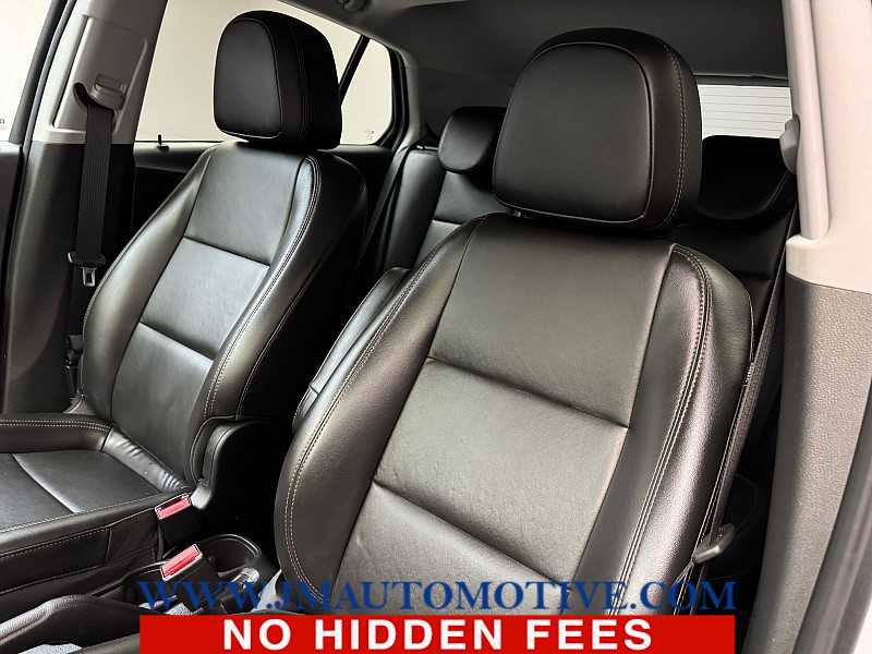 Used 2019 Chevrolet Trax Premier AWD/4WD image 14