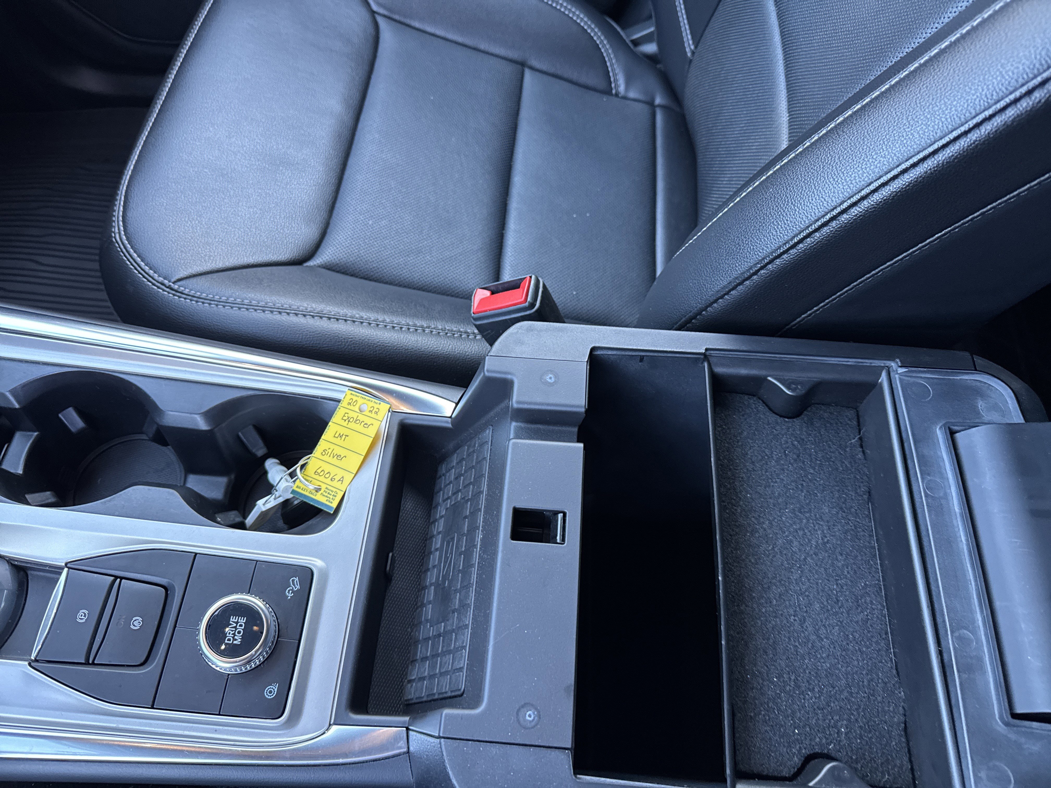 Certified 2022 Ford Explorer Limited AWD/4WD image 41