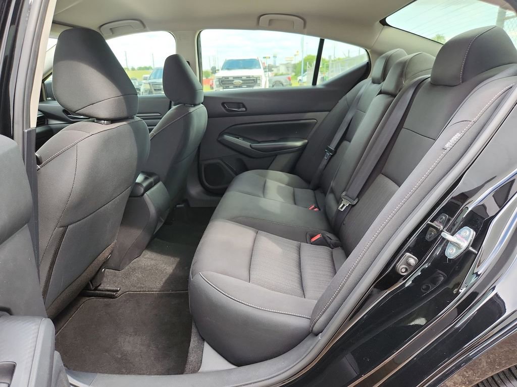 Used 2024 Nissan Altima 2.5 S FWD image 13