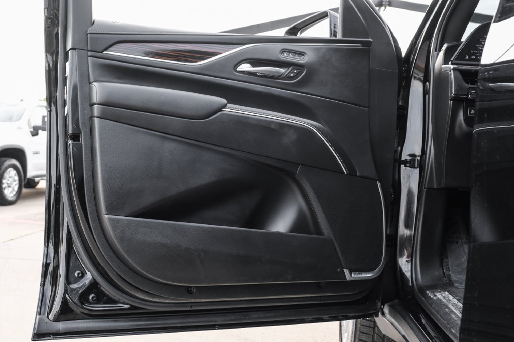 Used 2023 Cadillac Escalade ESV Premium Luxury RWD image 50