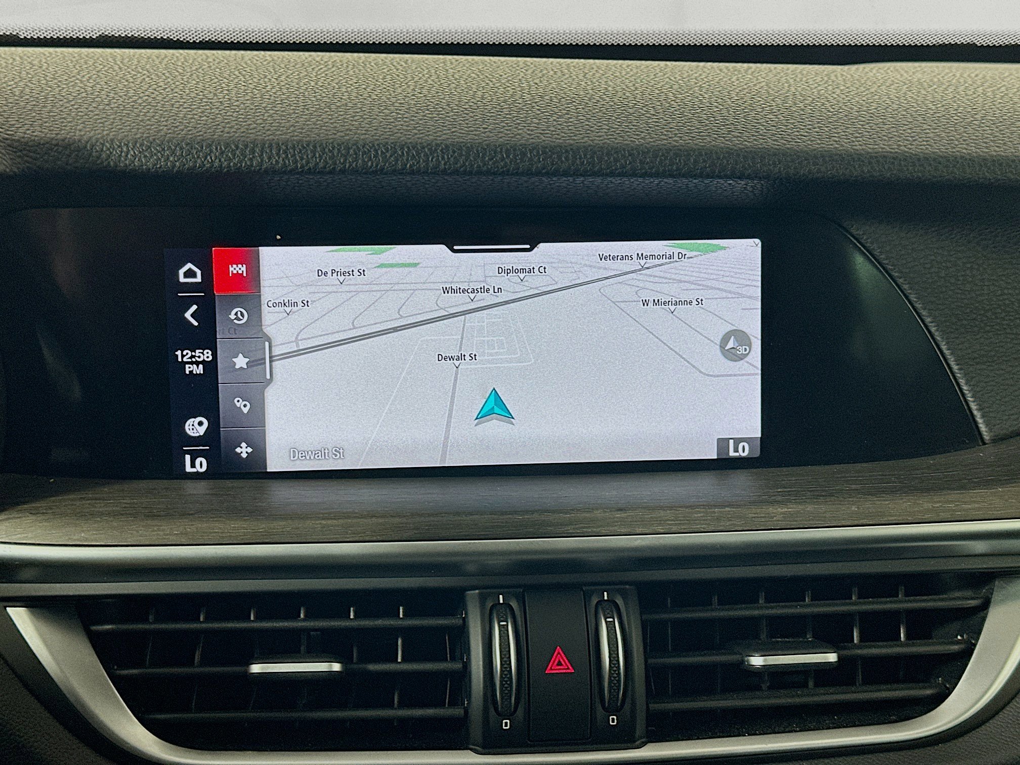 Used 2023 Alfa Romeo Stelvio Ti image 22