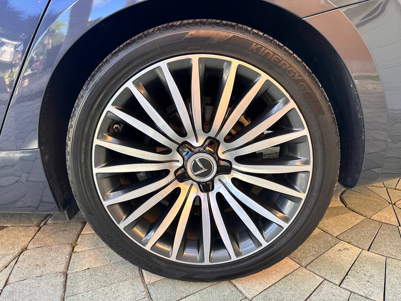 Used 2014 Kia Cadenza Premium w/ Technology Package FWD image 35