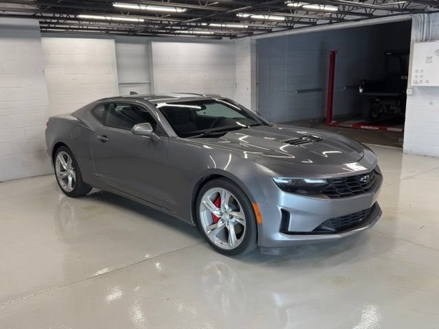 Used 2021 Chevrolet Camaro LT RWD image 3