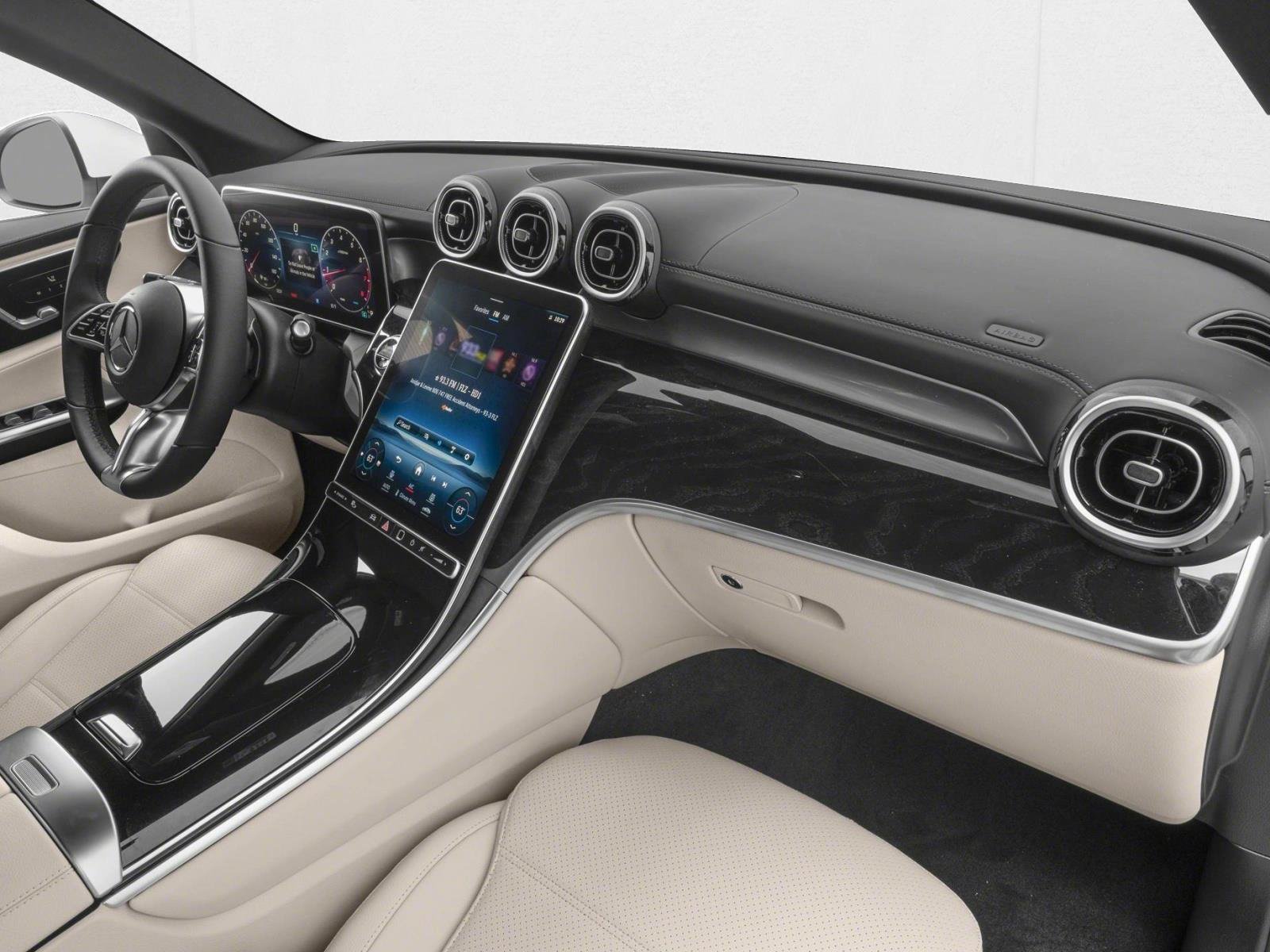 Used 2026 Mercedes-Benz GLC 300 4MATIC image 11