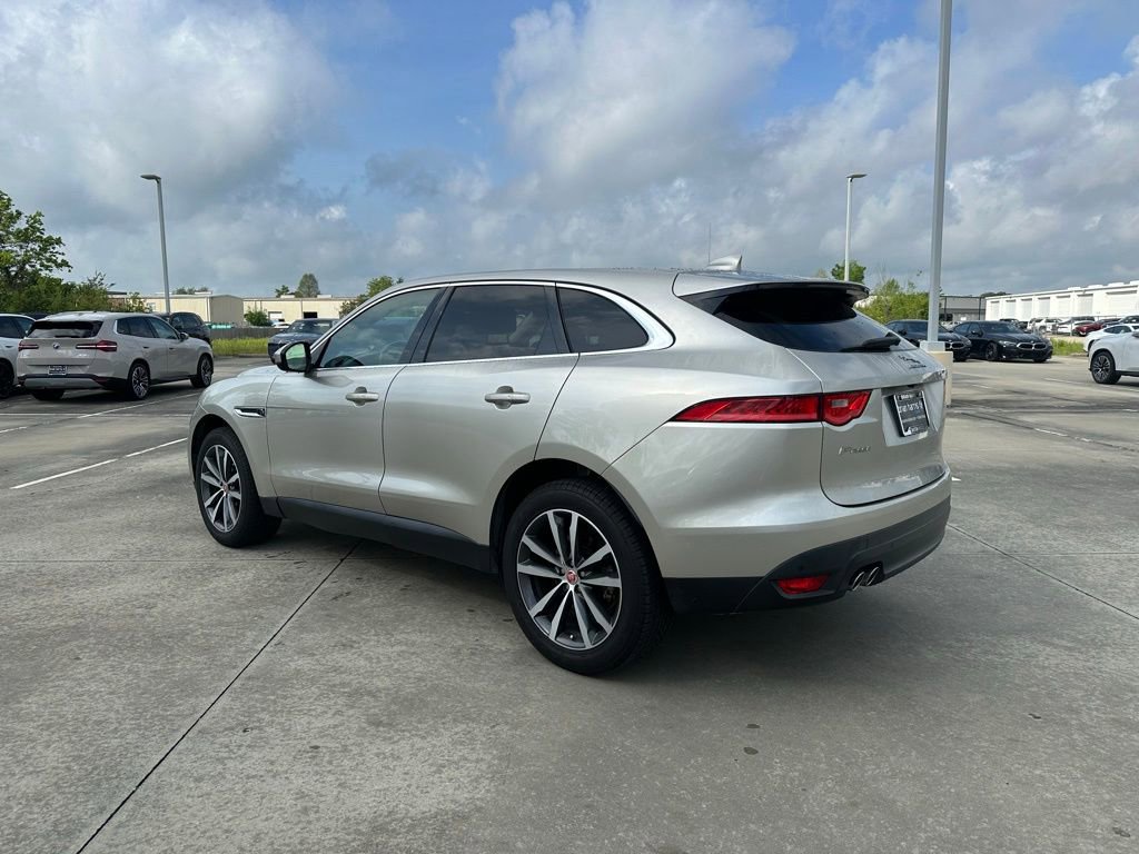 Used 2017 Jaguar F-PACE Prestige image 7