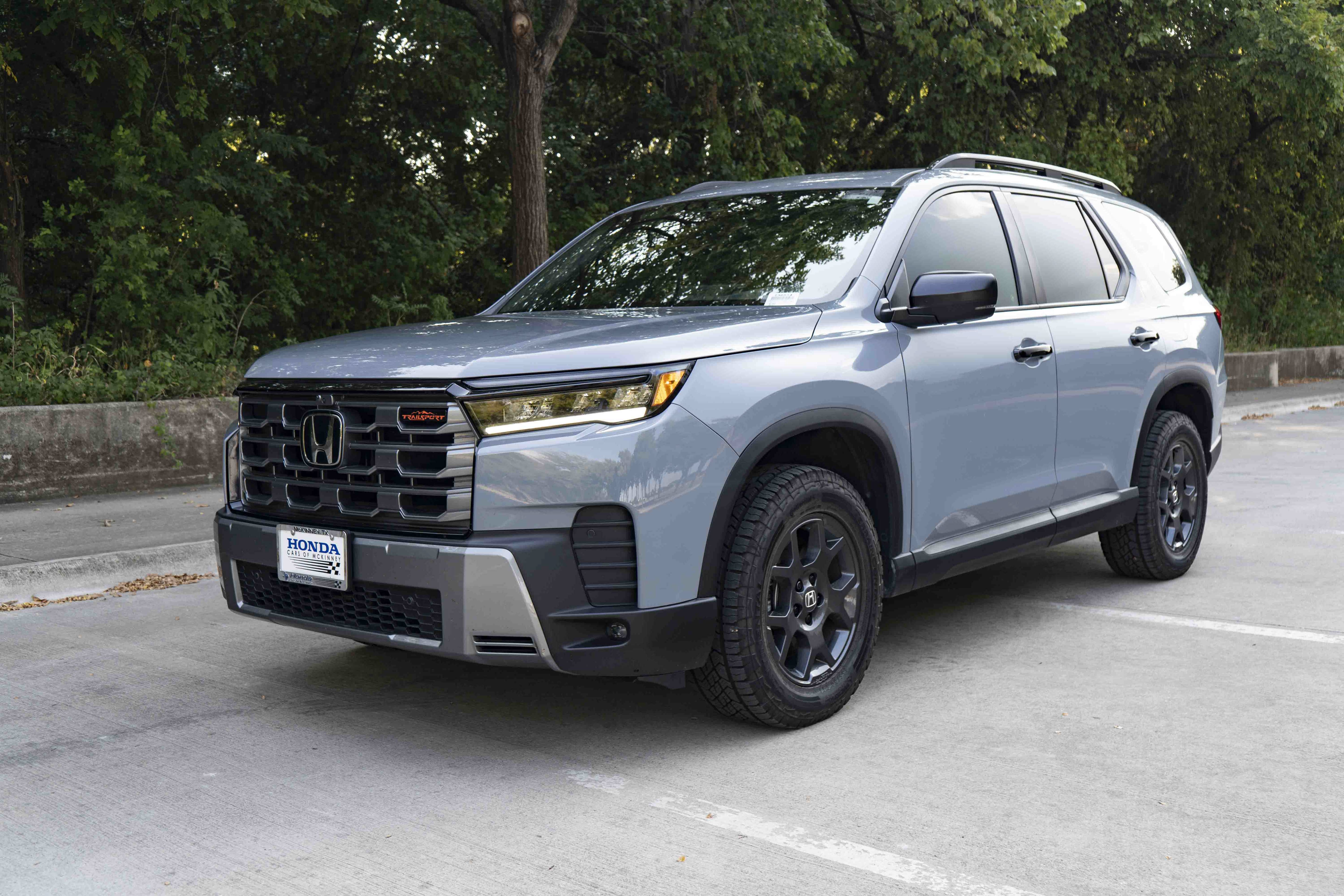 Certified 2026 Honda Pilot TrailSport image 5