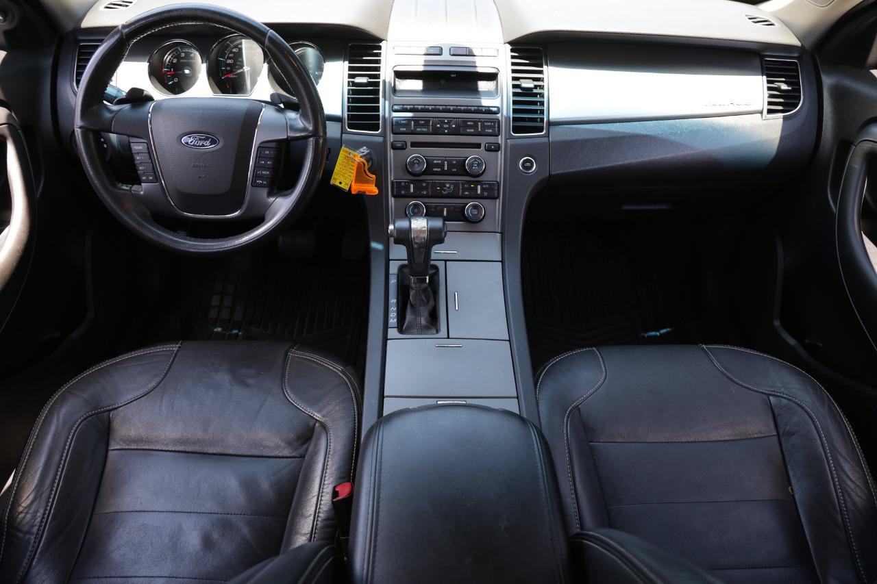 Used 2012 Ford Taurus SEL FWD image 21