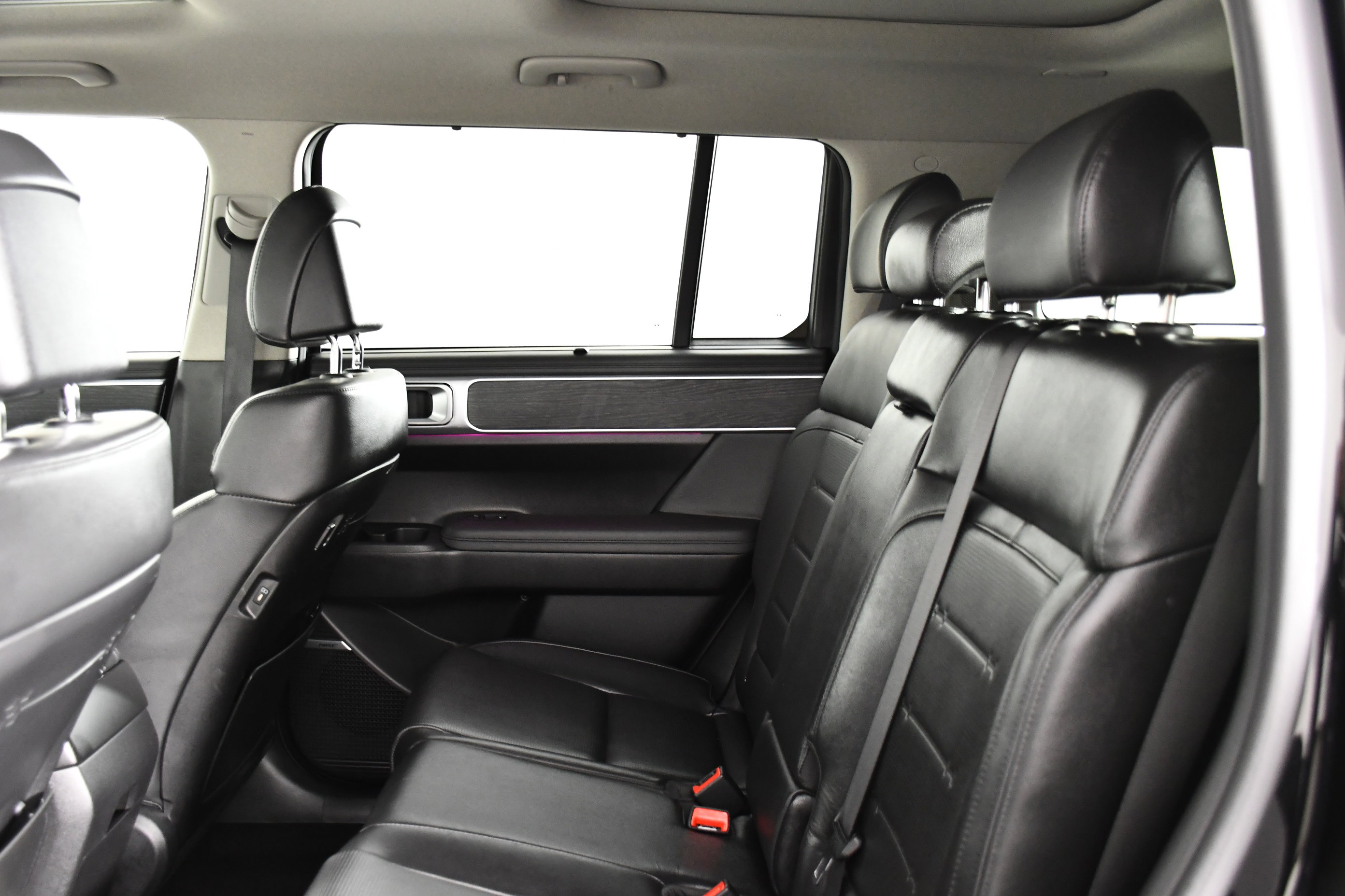 Used 2024 Hyundai Santa Fe Limited image 32