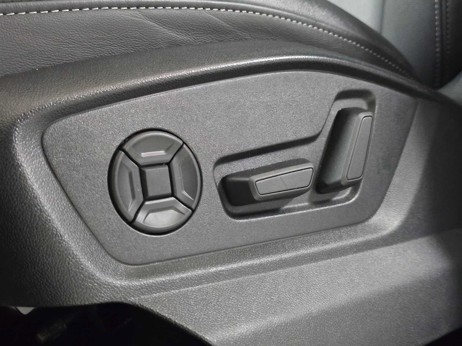 Used 2025 Audi Q7 3.0T Premium Plus AWD/4WD image 26