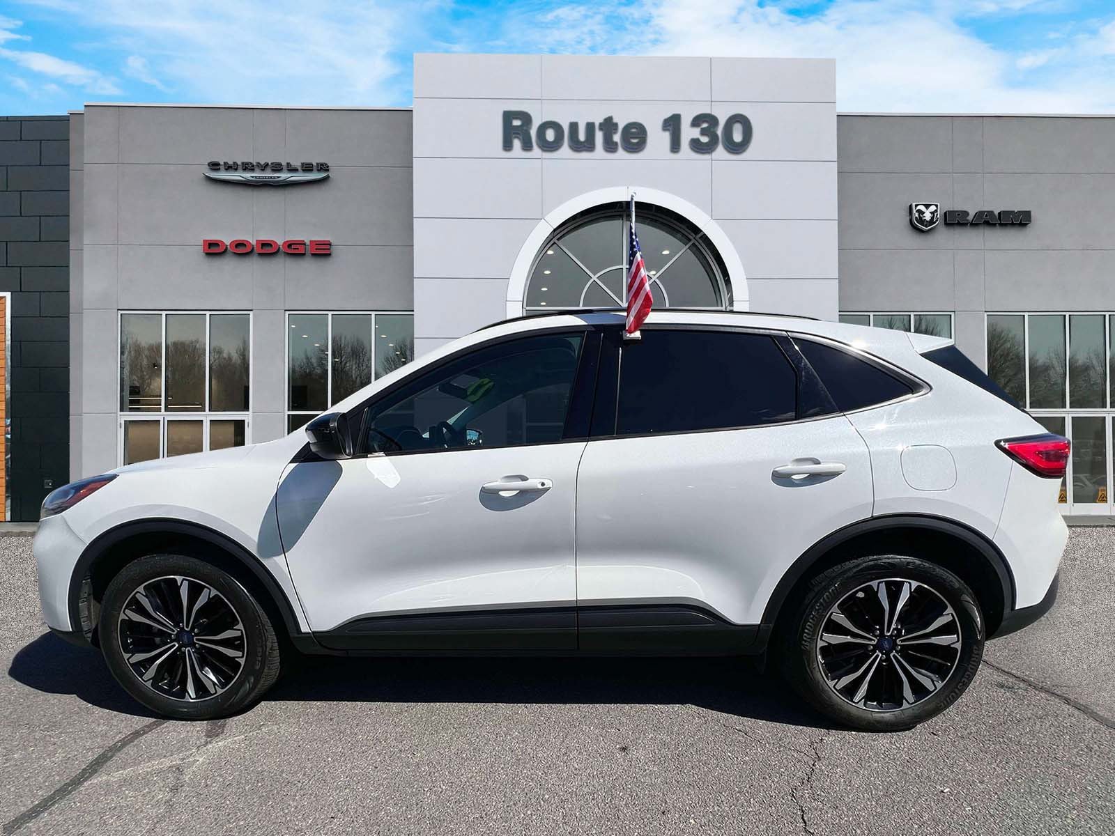 Used 2022 Ford Escape SEL w/ SEL Stealth AWD Package image 5