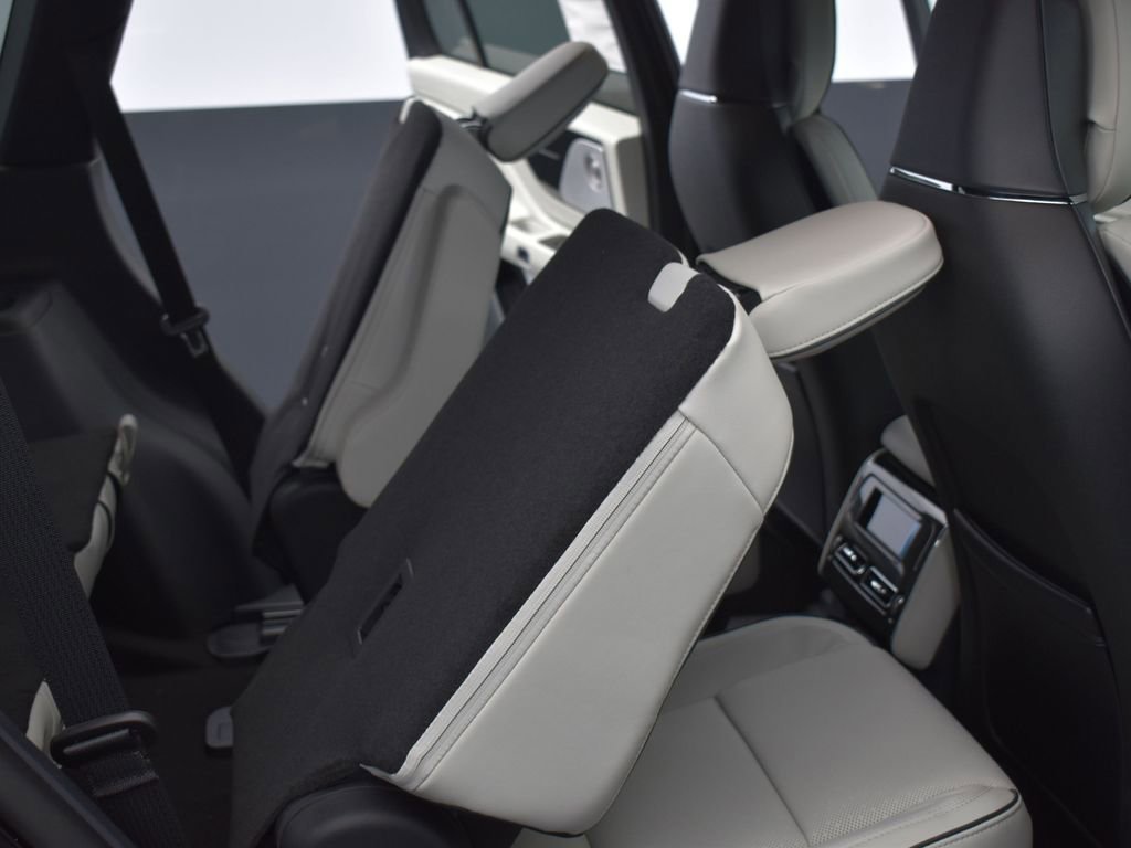 New 2026 Lincoln Aviator Black Label w/ Dynamic Handling Package image 14