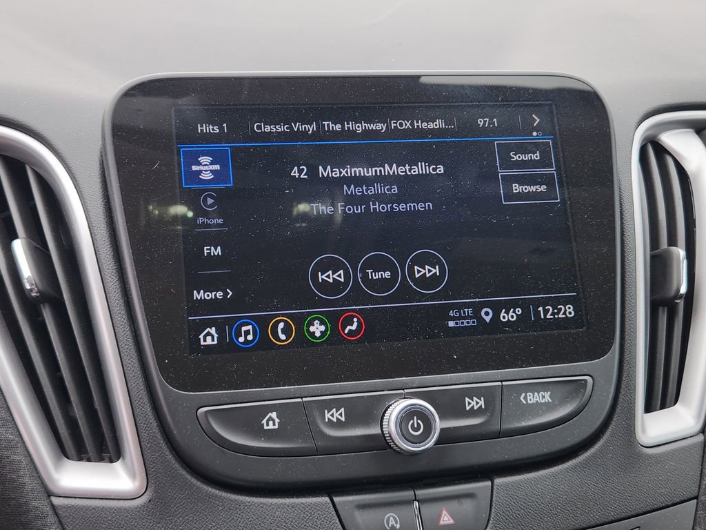 Used 2025 Chevrolet Malibu LT image 18