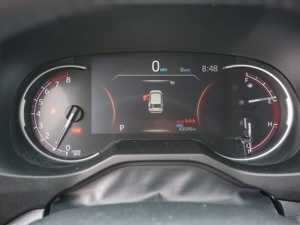 Used 2023 Toyota RAV4 XLE Premium FWD image 21