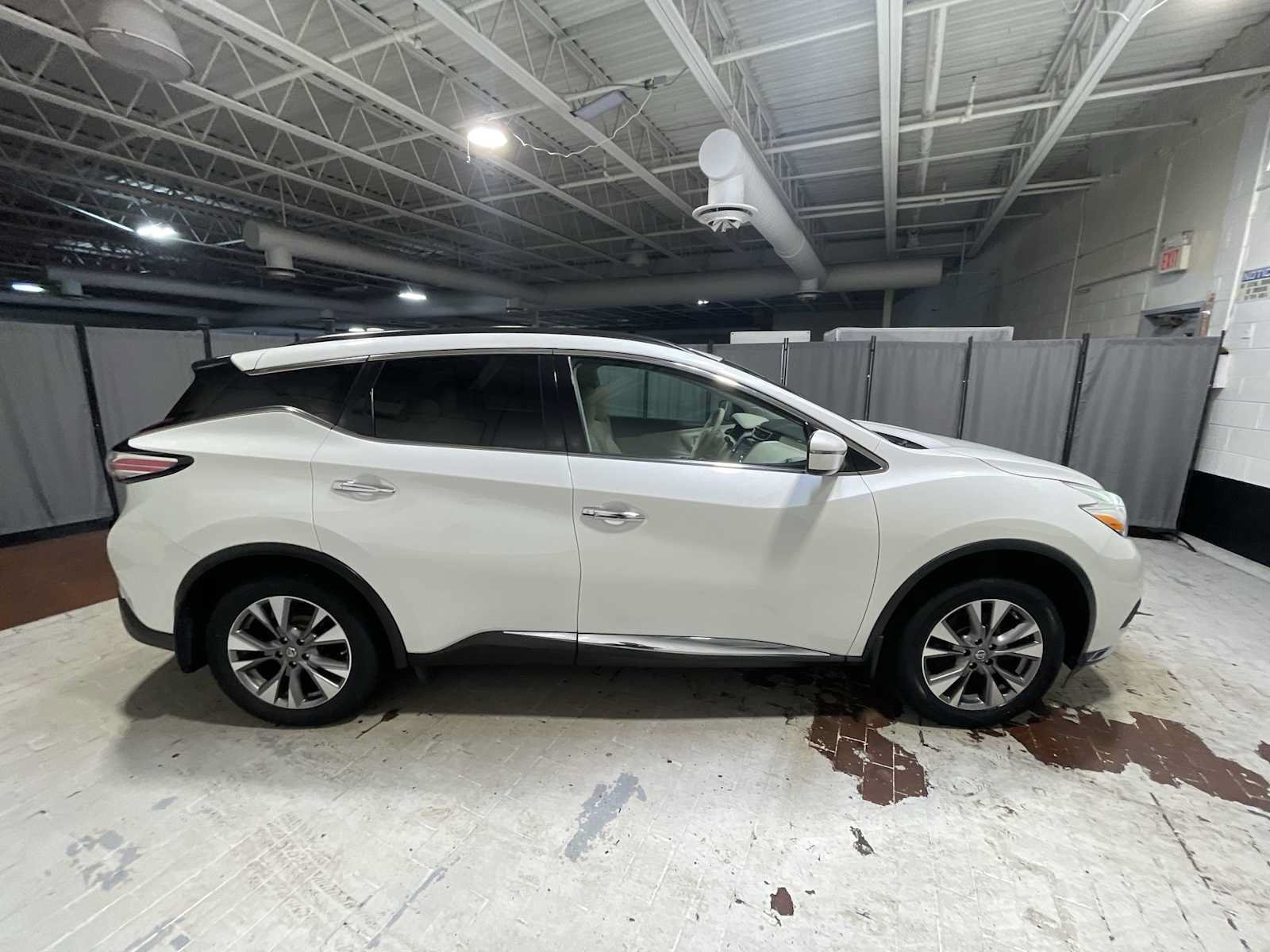 Used 2016 Nissan Murano SV w/ Premium Package AWD/4WD image 27