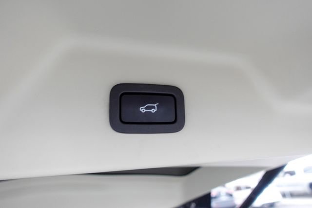 Used 2019 Land Rover Range Rover HSE image 28