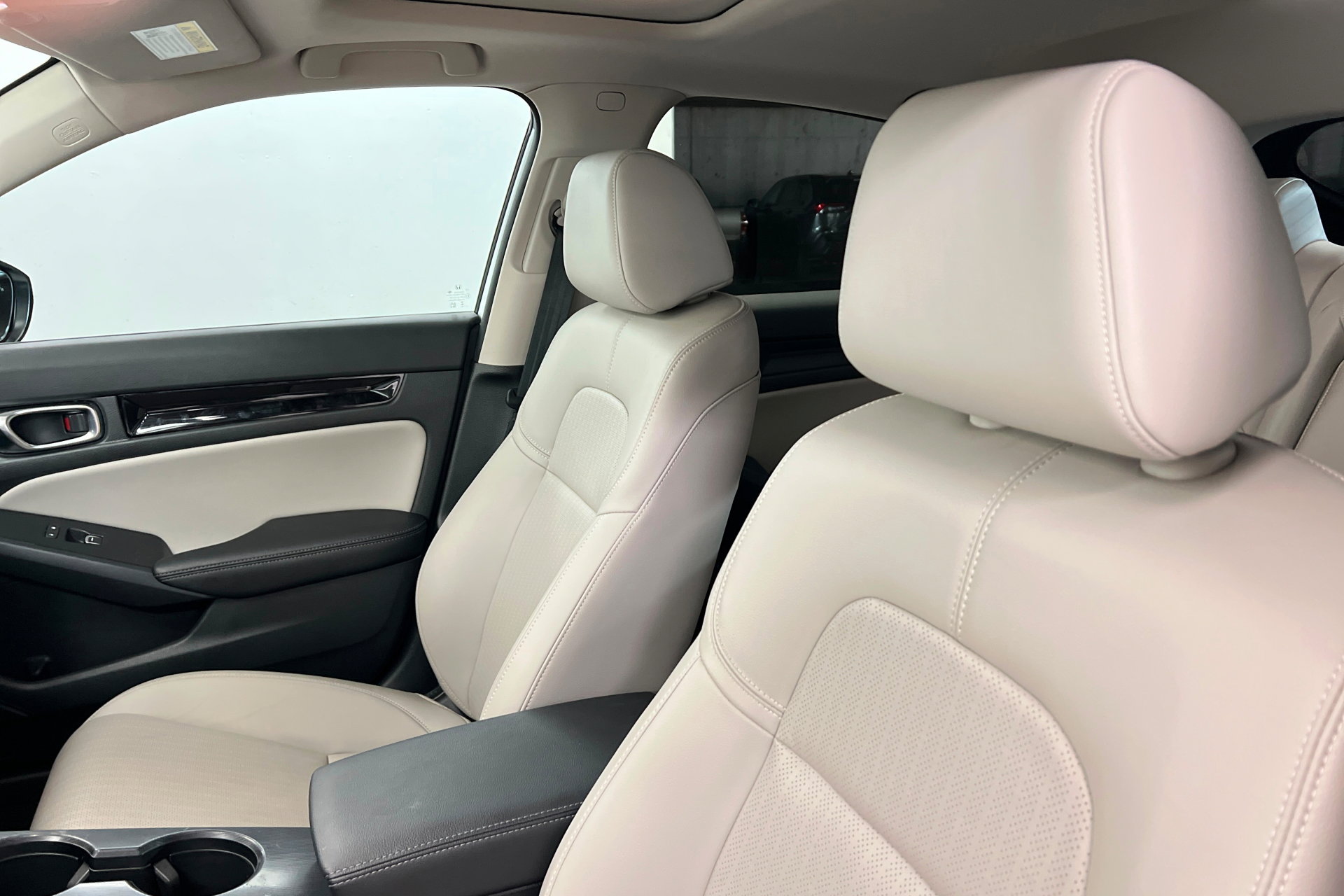 Used 2024 Honda Civic EX-L image 16