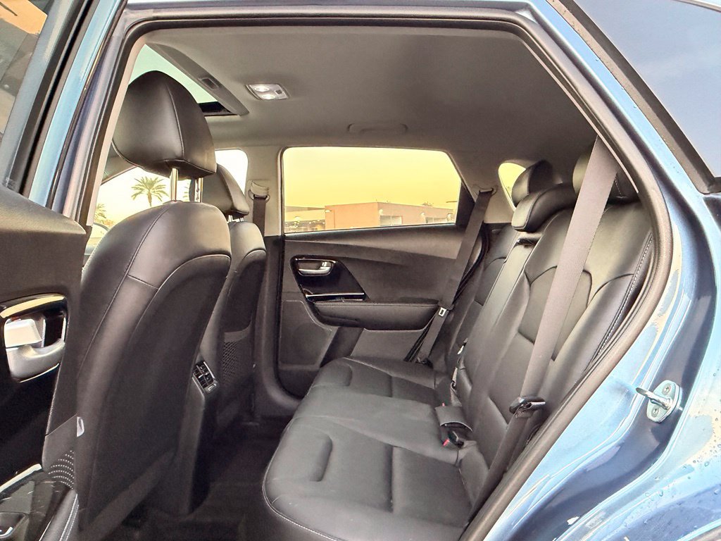 Used 2022 Kia Niro EX Premium FWD image 18