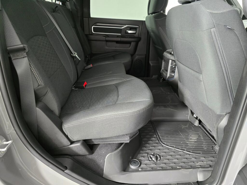 New 2025 RAM 3500 Big Horn image 24