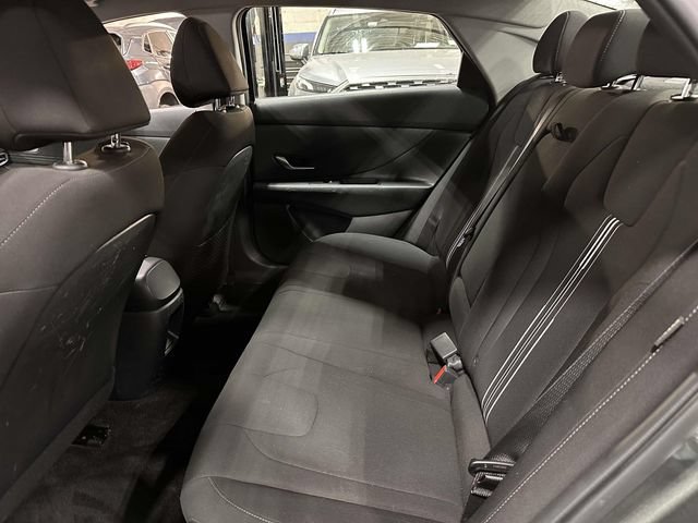 Used 2025 Hyundai Elantra SEL FWD image 19