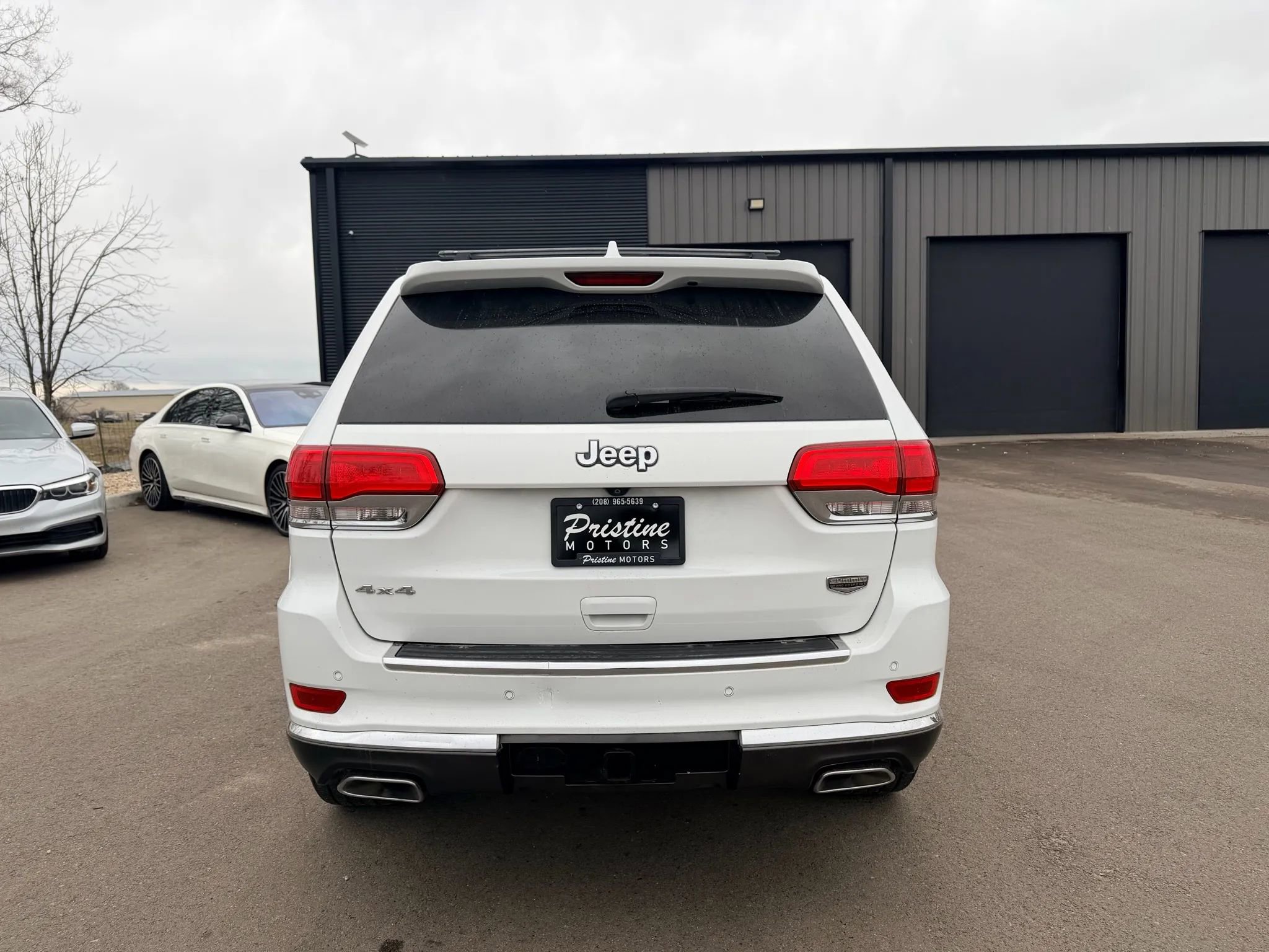 Used 2014 Jeep Grand Cherokee Summit AWD/4WD image 5