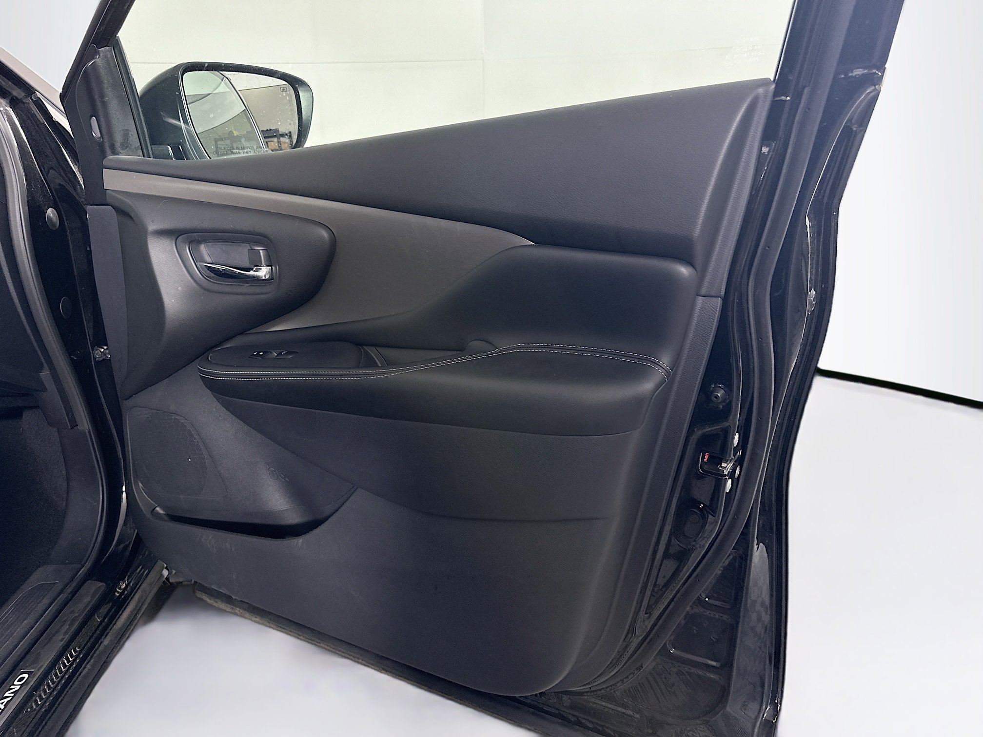 Used 2024 Nissan Murano SV w/ SV Midnight Edition Package image 30