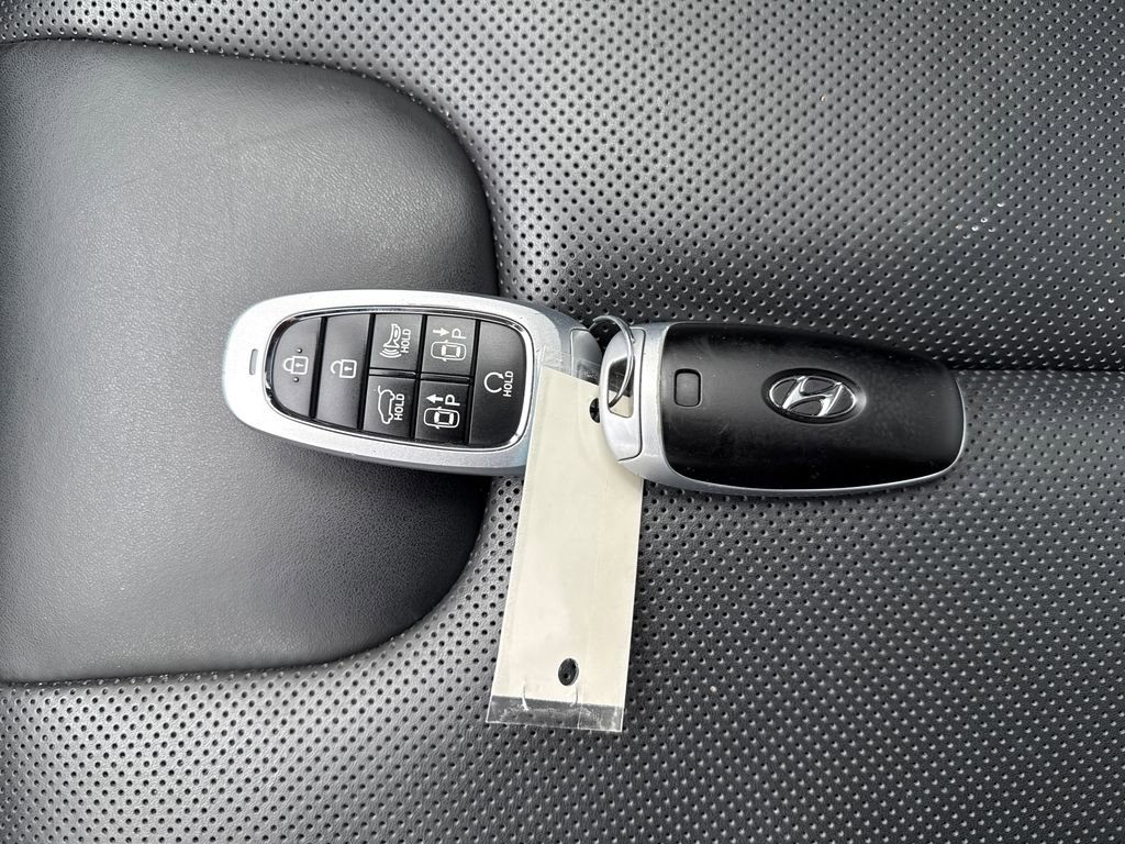 Used 2023 Hyundai Palisade Calligraphy image 34