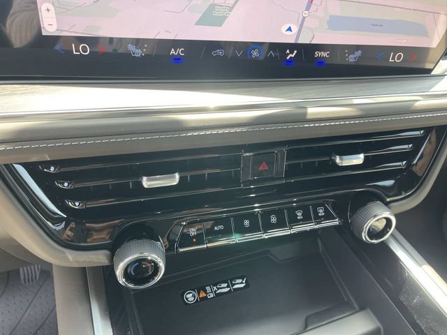 New 2026 Chevrolet Tahoe LT w/ Comfort Package AWD/4WD image 19